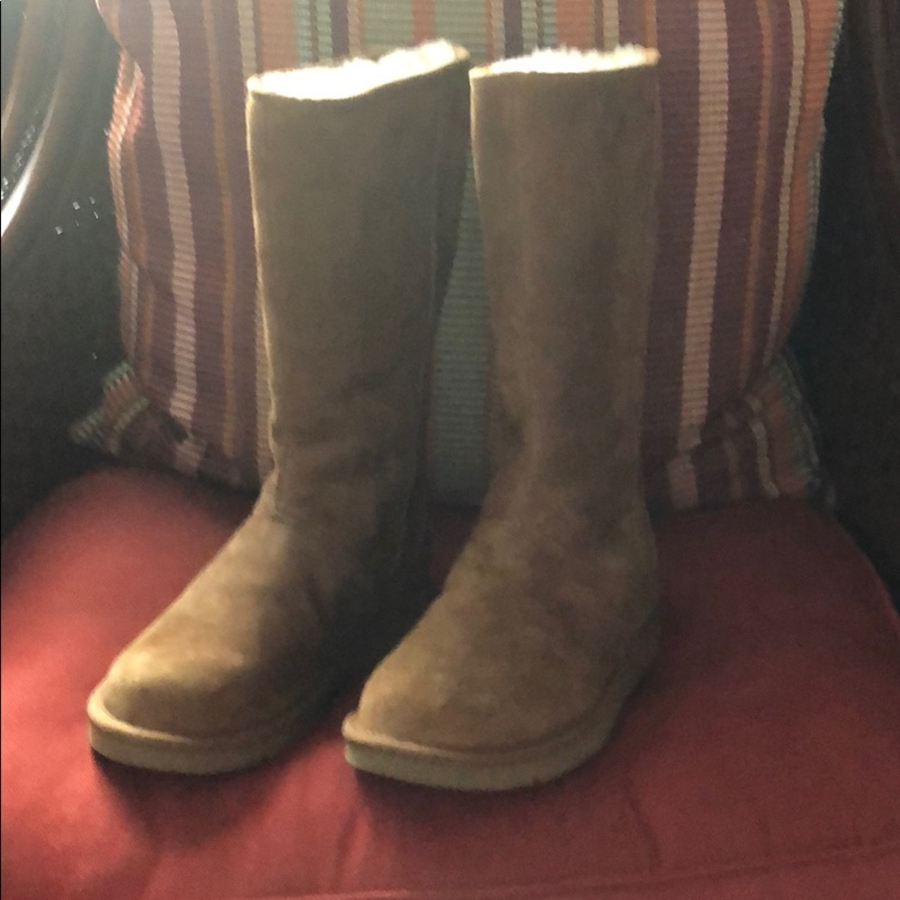 ⭐️UGG ⭐️Boots - Picture 5 of 9